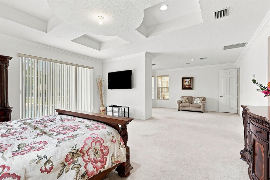 Image 25 of property listing at 13882 43rd Road N, Royal Palm Beach, FL 33411