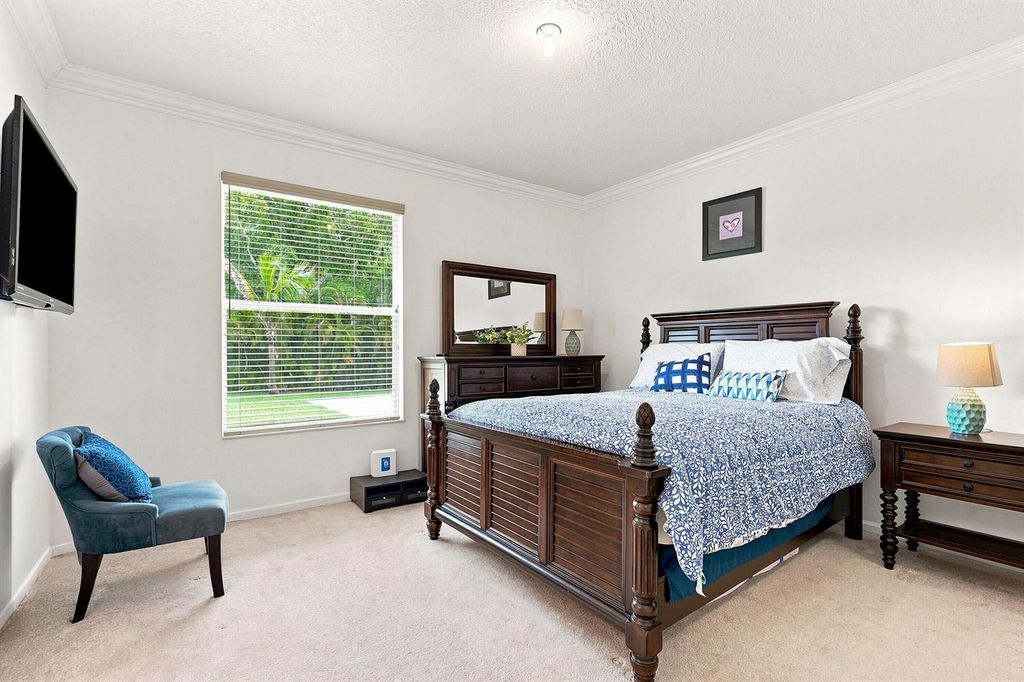 Image 34 of property listing at 13882 43rd Road N, Royal Palm Beach, FL 33411
