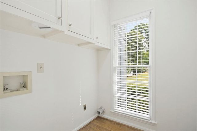 302 Barclay Place, Woodstock, GA 30189