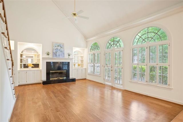 302 Barclay Place, Woodstock, GA 30189