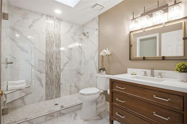 302 Barclay Place, Woodstock, GA 30189