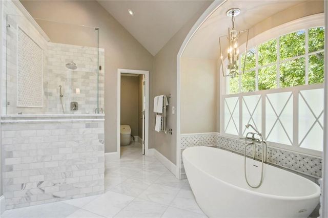 302 Barclay Place, Woodstock, GA 30189