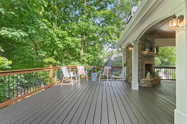 302 Barclay Place, Woodstock, GA 30189