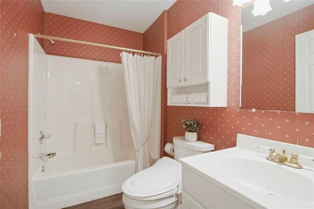 302 Barclay Place, Woodstock, GA 30189