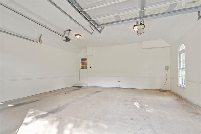 302 Barclay Place, Woodstock, GA 30189