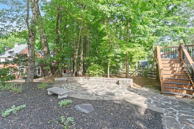 302 Barclay Place, Woodstock, GA 30189