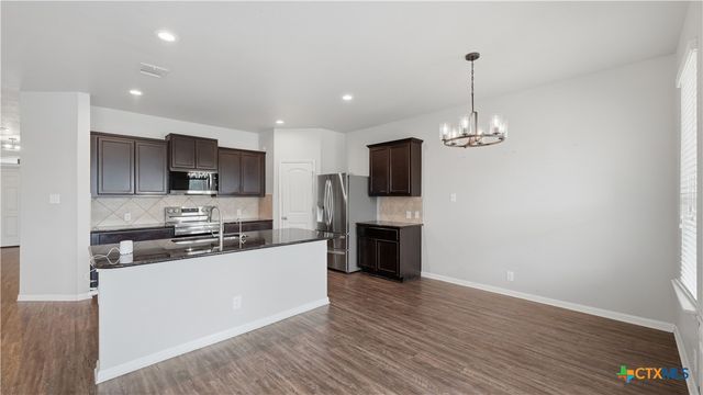 484 Copper Hill Drive, New Braunfels, TX 78130