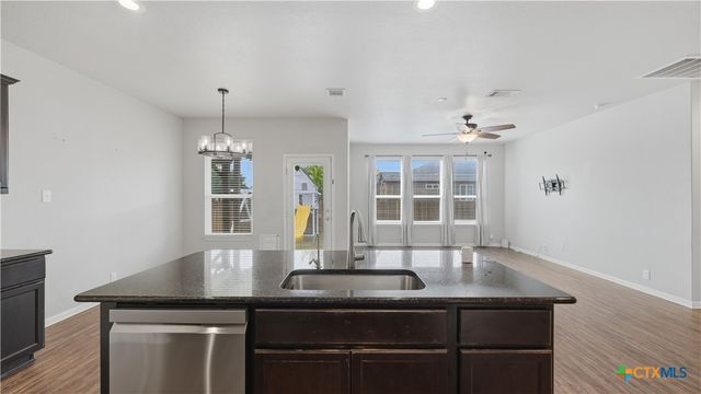 484 Copper Hill Drive, New Braunfels, TX 78130