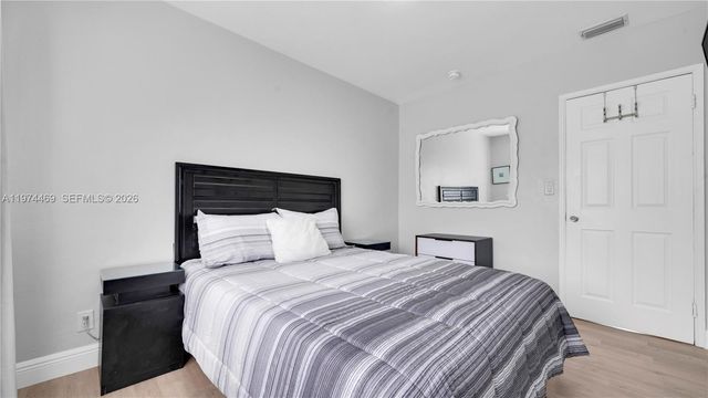 1300 NW 7th Ave, Fort Lauderdale, FL 33311