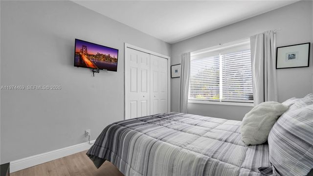 1300 NW 7th Ave, Fort Lauderdale, FL 33311