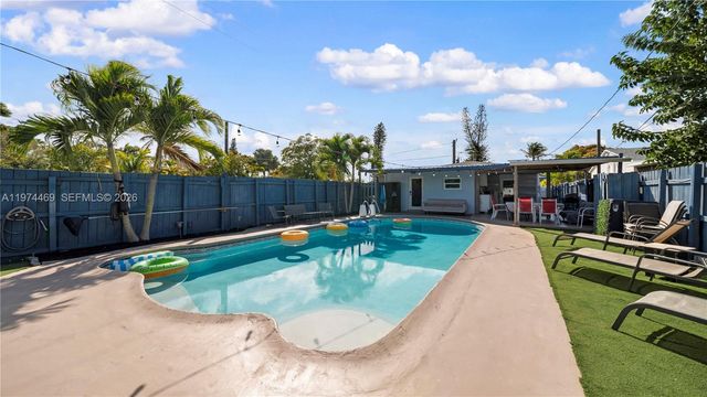 1300 NW 7th Ave, Fort Lauderdale, FL 33311