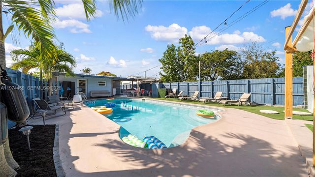 1300 NW 7th Ave, Fort Lauderdale, FL 33311