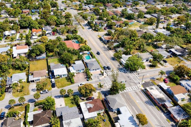 1300 NW 7th Ave, Fort Lauderdale, FL 33311