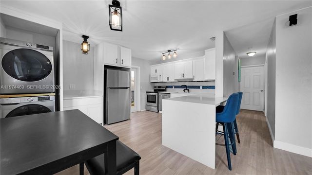 1300 NW 7th Ave, Fort Lauderdale, FL 33311