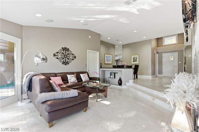 7147 Mission Hills Drive, Las Vegas, NV 89113