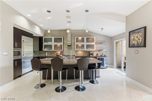 7147 Mission Hills Drive, Las Vegas, NV 89113