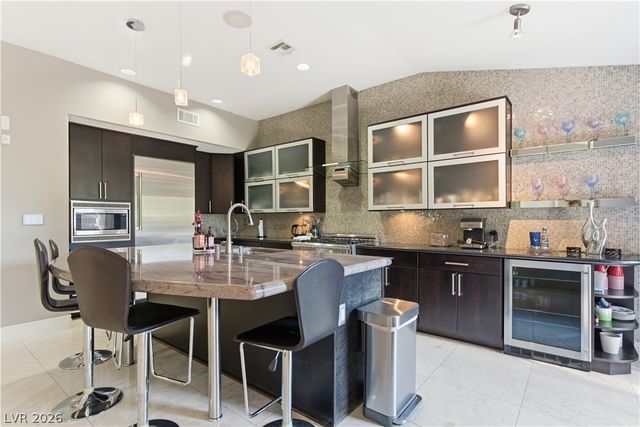 7147 Mission Hills Drive, Las Vegas, NV 89113