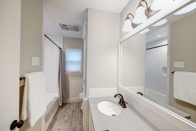 110 Eastley, San Antonio, TX 78217