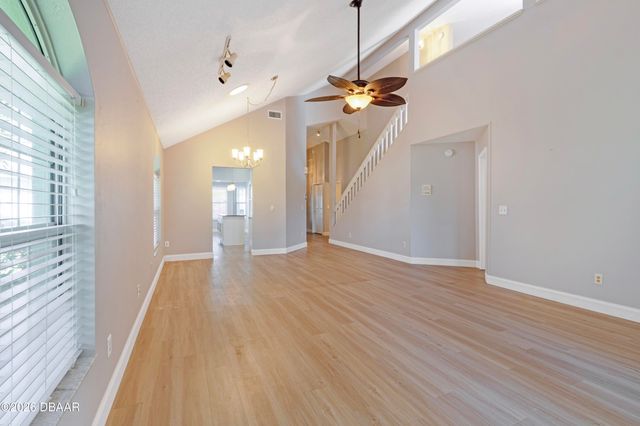 255 Braeburn Circle, Daytona Beach, FL 32114