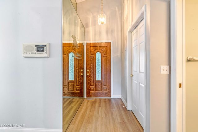 255 Braeburn Circle, Daytona Beach, FL 32114