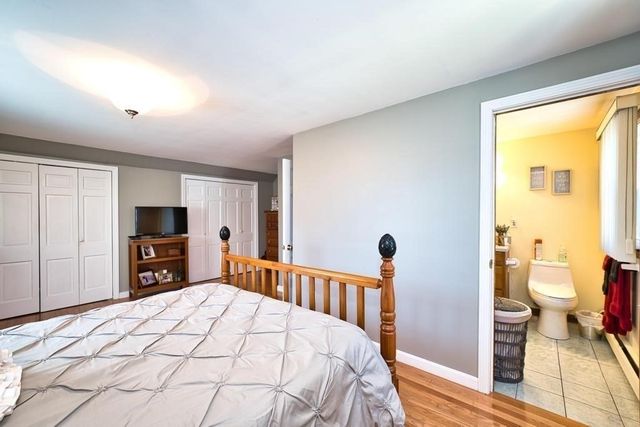 70 River Road, Somerset, MA 02726