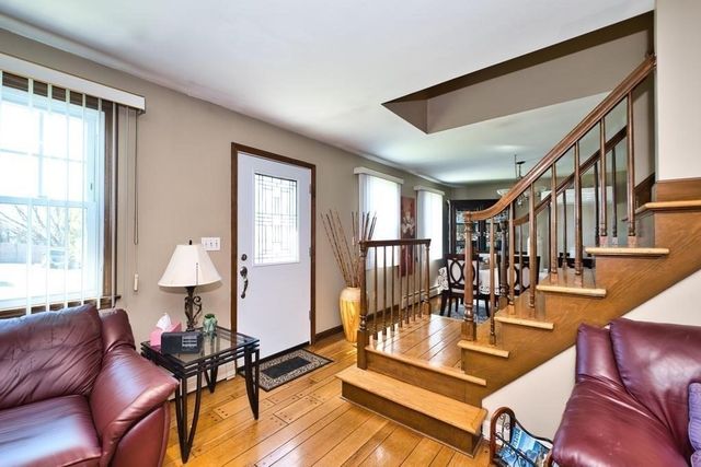 70 River Road, Somerset, MA 02726