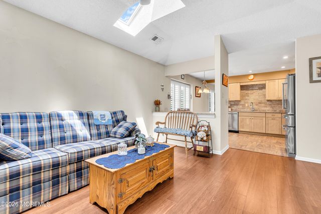 1417 Burr Oak Road, Toms River, NJ 08755