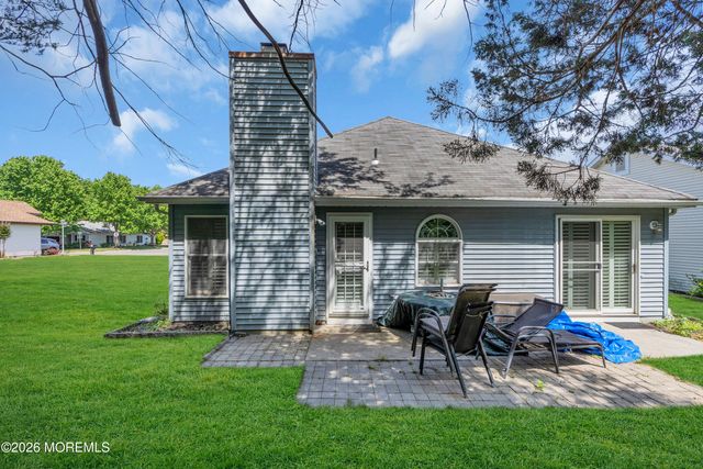 1417 Burr Oak Road, Toms River, NJ 08755