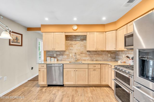 1417 Burr Oak Road, Toms River, NJ 08755