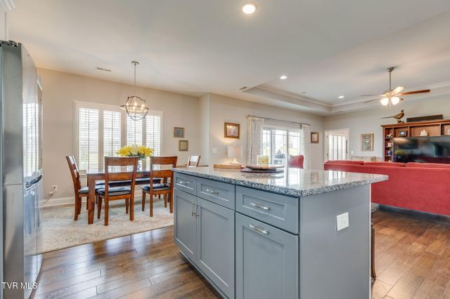 3305 Cottage Green Court, Kingsport, TN 37664