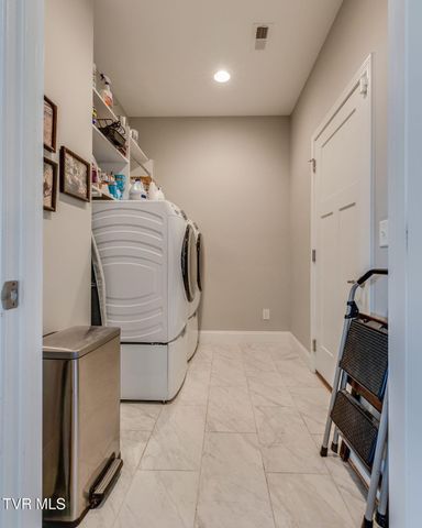 3305 Cottage Green Court, Kingsport, TN 37664
