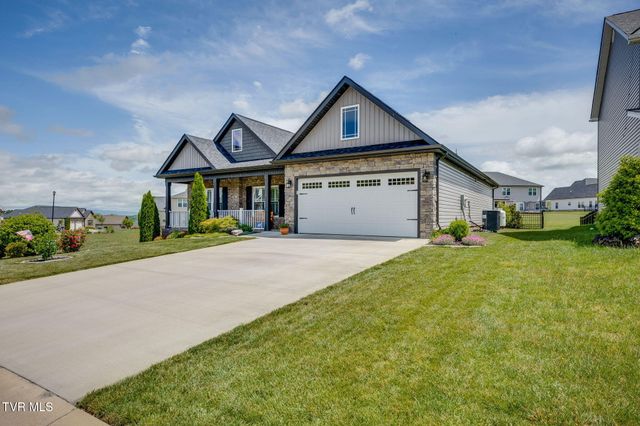 3305 Cottage Green Court, Kingsport, TN 37664