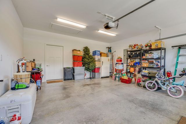 3305 Cottage Green Court, Kingsport, TN 37664