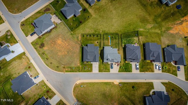 3305 Cottage Green Court, Kingsport, TN 37664