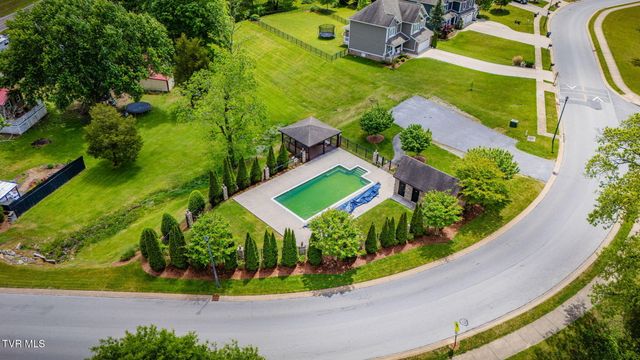 3305 Cottage Green Court, Kingsport, TN 37664