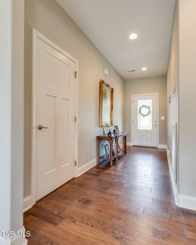 3305 Cottage Green Court, Kingsport, TN 37664