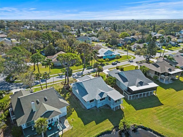 1020 LAKE AVOCA DRIVE, Tarpon Springs, FL 34689