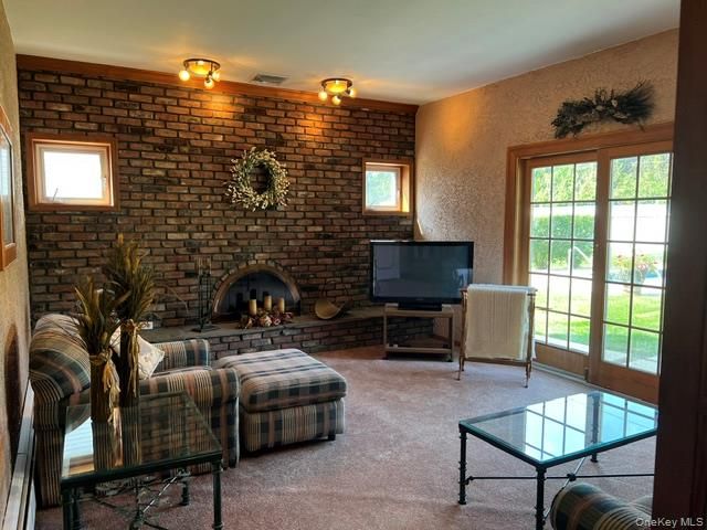 32 Columbine Lane, Kings Park, NY 11754