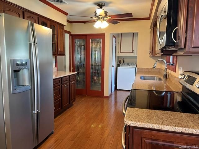 32 Columbine Lane, Kings Park, NY 11754