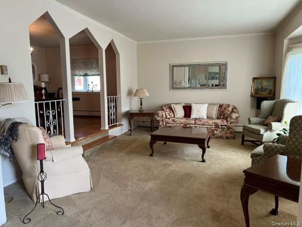32 Columbine Lane, Kings Park, NY 11754 — photo 4