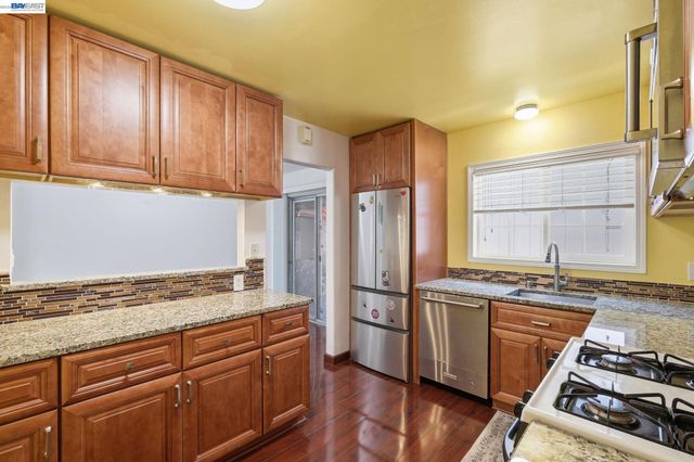 2043 Reynolds St, San Leandro, CA 94577