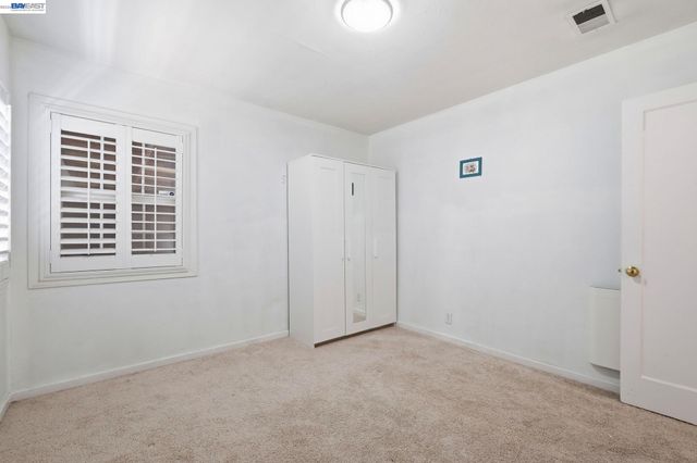 2043 Reynolds St, San Leandro, CA 94577