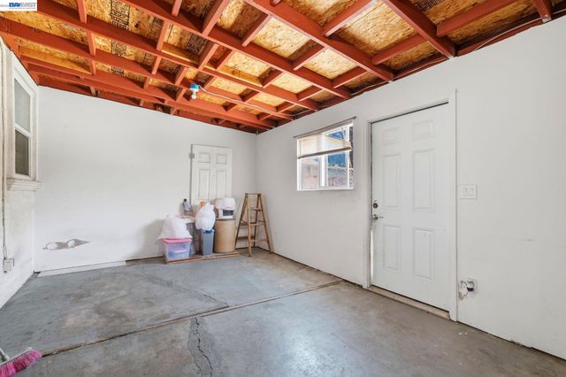 2043 Reynolds St, San Leandro, CA 94577