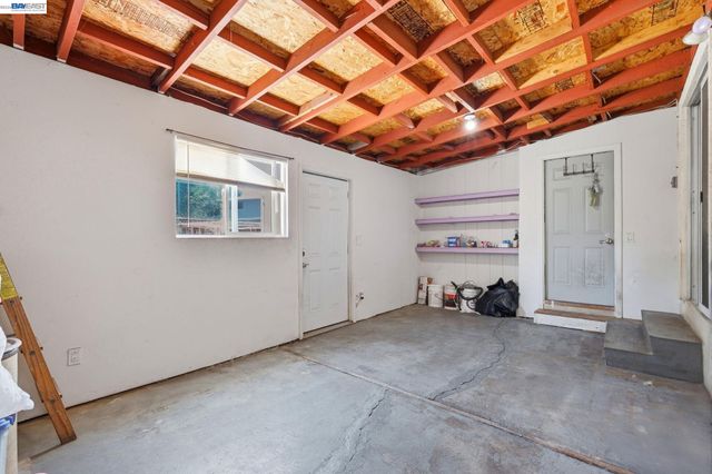 2043 Reynolds St, San Leandro, CA 94577