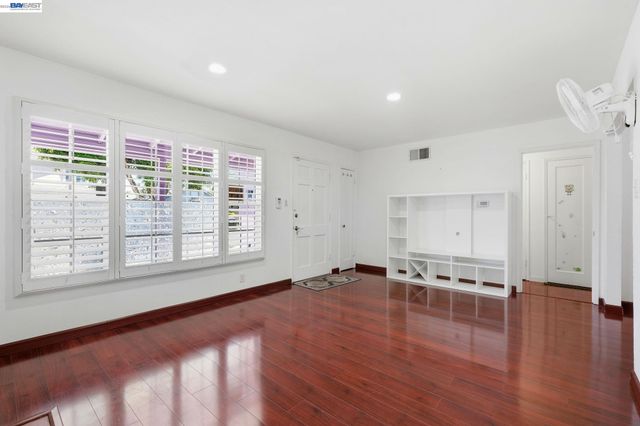 2043 Reynolds St, San Leandro, CA 94577