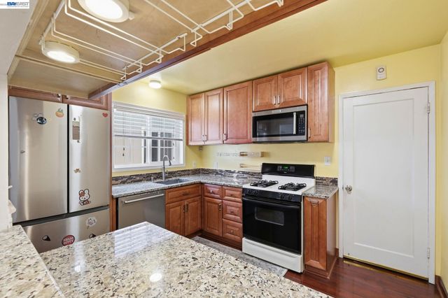 2043 Reynolds St, San Leandro, CA 94577