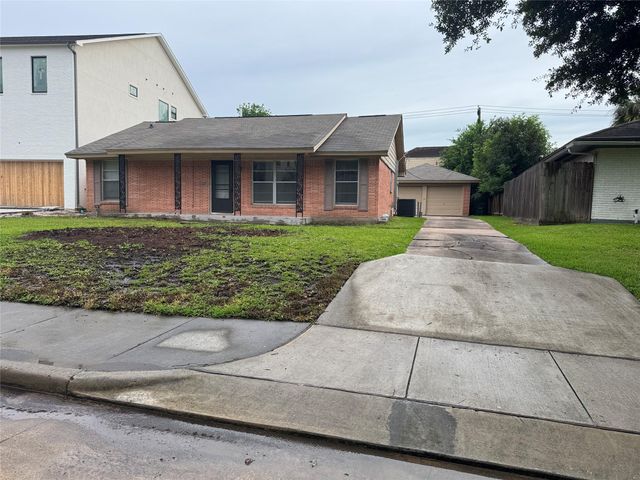4013 Newshire Drive, Houston, TX 77025