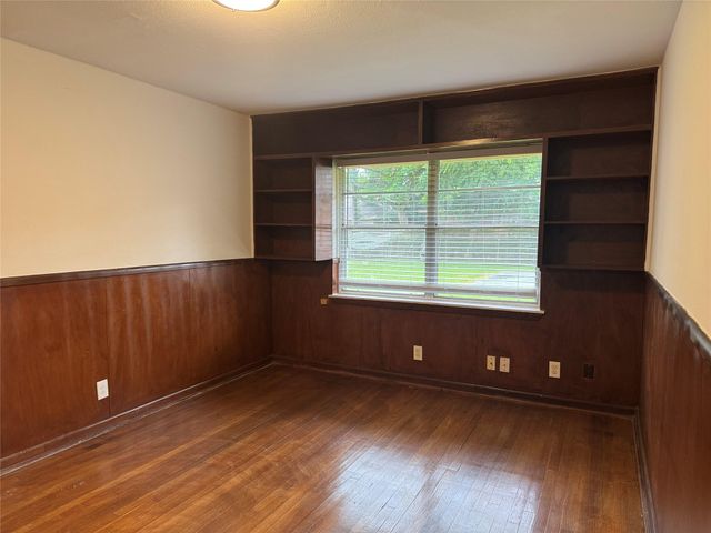 4013 Newshire Drive, Houston, TX 77025