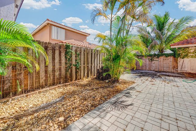 10820 BUTTONWOOD LAKE Drive, Boca Raton, FL 33498