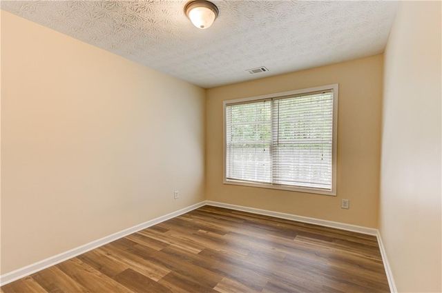 6093 Brookechase Lane, Norcross, GA 30093